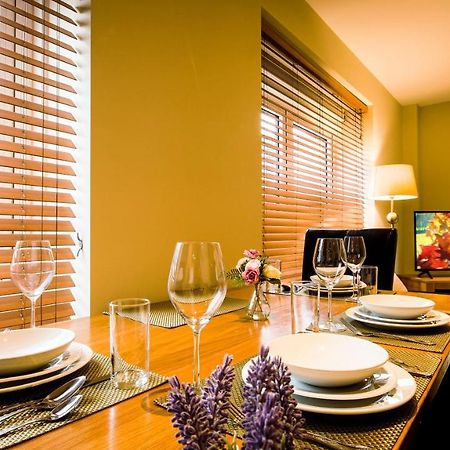 Superb City Center 1 Or 2 Bedroom Apts King Bed سوثامبتون المظهر الخارجي الصورة